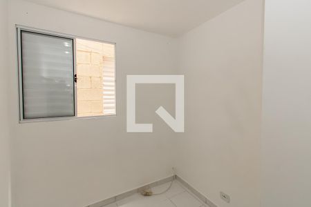 Quarto 2 de apartamento para alugar com 2 quartos, 40m² em Vila Nhocuné, São Paulo