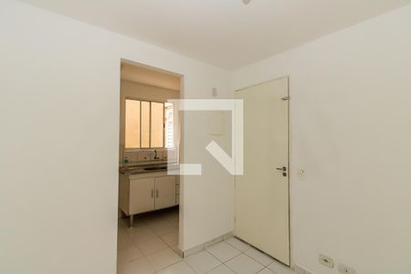 Sala de apartamento para alugar com 2 quartos, 40m² em Vila Nhocuné, São Paulo