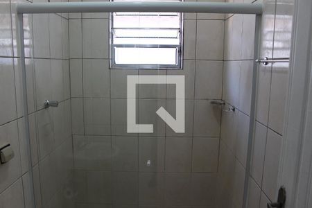 Banheiro  de casa para alugar com 1 quarto, 60m² em Vila Carrão, São Paulo