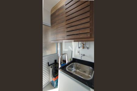 Apartamento à venda com 83m², 3 quartos e 2 vagas Apartamento à venda com 83m², 3 quartos e 2 vagasÁrea de Serviço