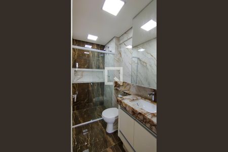 Apartamento à venda com 83m², 3 quartos e 2 vagas Apartamento à venda com 83m², 3 quartos e 2 vagasBanheiro da Suíte