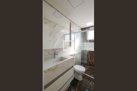 Apartamento à venda com 83m², 3 quartos e 2 vagas Apartamento à venda com 83m², 3 quartos e 2 vagasBanheiro