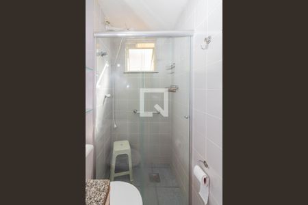Banheiro  de apartamento à venda com 2 quartos, 60m² em Sagrada Família, Belo Horizonte
