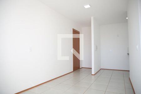Sala de apartamento para alugar com 3 quartos, 53m² em Chacaras Dona Ge, Vida Milão , Goiânia