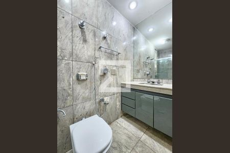 Banheiro da Suíte 2 de apartamento à venda com 4 quartos, 170m² em Serra, Belo Horizonte