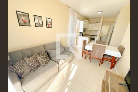 Sala de TV de apartamento para alugar com 2 quartos, 100m² em Ingleses Centro, Florianópolis