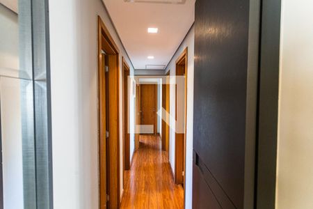 Corredor de apartamento à venda com 4 quartos, 254m² em Santa Efigênia, Belo Horizonte