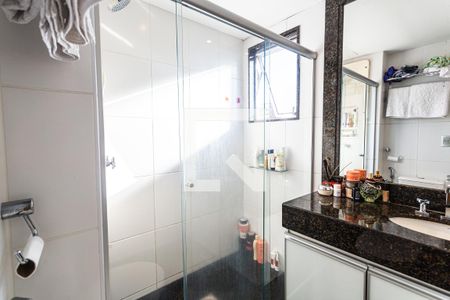 Banheiro da Suíte 1 de apartamento à venda com 4 quartos, 254m² em Santa Efigênia, Belo Horizonte