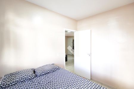 Quarto 2 de apartamento para alugar com 2 quartos, 49m² em Chácaras Tubalina E Quartel, Uberlândia