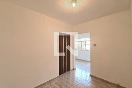 Quarto 1 de casa para alugar com 2 quartos, 100m² em Vila Divina Pastora, São Paulo
