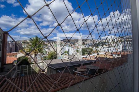 Vista da Sala de apartamento à venda com 3 quartos, 84m² em Santa Efigênia, Belo Horizonte