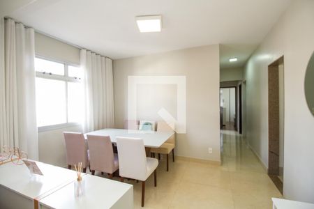 Sala de apartamento à venda com 3 quartos, 84m² em Santa Efigênia, Belo Horizonte