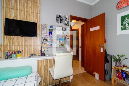 Apartamento à venda com 132m², 3 quartos e 4 vagas Apartamento à venda com 132m², 3 quartos e 4 vagasQuarto 1
