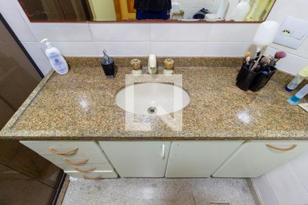 Apartamento à venda com 132m², 3 quartos e 4 vagas Apartamento à venda com 132m², 3 quartos e 4 vagasDetalhe Banheiro - Suíte