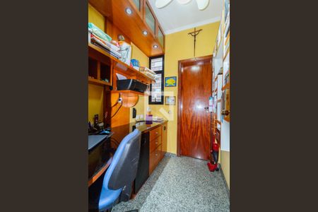 Apartamento à venda com 132m², 3 quartos e 4 vagas Apartamento à venda com 132m², 3 quartos e 4 vagasQuarto - Área de Serviço