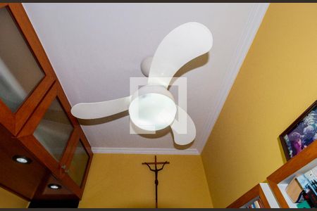 Apartamento à venda com 132m², 3 quartos e 4 vagas Apartamento à venda com 132m², 3 quartos e 4 vagasDetalhe Quarto - Área de Serviço