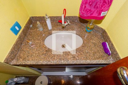 Apartamento à venda com 132m², 3 quartos e 4 vagas Apartamento à venda com 132m², 3 quartos e 4 vagasDetalhe - Lavabo