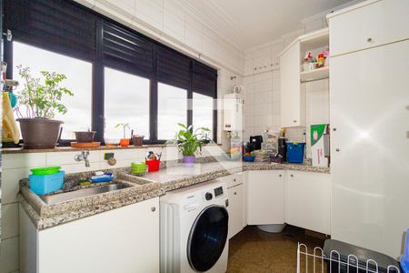 Apartamento à venda com 132m², 3 quartos e 4 vagas Apartamento à venda com 132m², 3 quartos e 4 vagasÁrea de Serviço