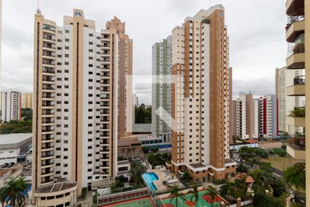 Apartamento à venda com 132m², 3 quartos e 4 vagas Apartamento à venda com 132m², 3 quartos e 4 vagasVista - Varanda