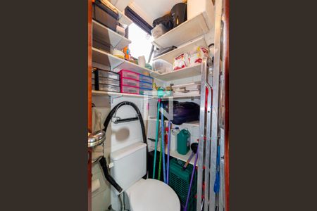 Apartamento à venda com 132m², 3 quartos e 4 vagas Apartamento à venda com 132m², 3 quartos e 4 vagasBanheiro - Área de Serviço