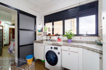 Apartamento à venda com 132m², 3 quartos e 4 vagas Apartamento à venda com 132m², 3 quartos e 4 vagasÁrea de Serviço