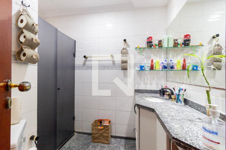Apartamento à venda com 132m², 3 quartos e 4 vagas Apartamento à venda com 132m², 3 quartos e 4 vagasBanheiro - Social