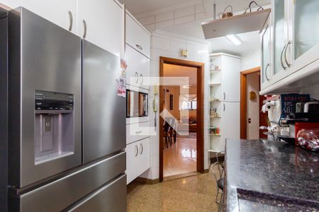 Apartamento à venda com 132m², 3 quartos e 4 vagas Apartamento à venda com 132m², 3 quartos e 4 vagasCozinha