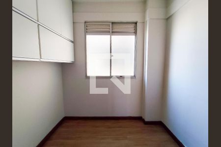 Quarto 1 de apartamento para alugar com 3 quartos, 120m² em Ipiranga, Belo Horizonte