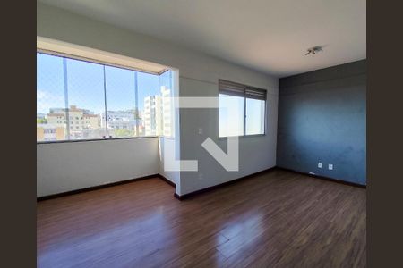 Sala de apartamento à venda com 3 quartos, 120m² em Ipiranga, Belo Horizonte