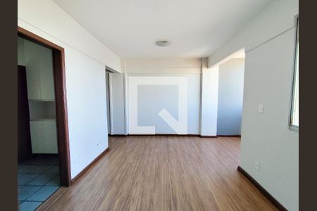 Sala de apartamento à venda com 3 quartos, 120m² em Ipiranga, Belo Horizonte