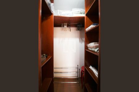 Closet do Quarto  de apartamento para alugar com 1 quarto, 30m² em Itaim Bibi, São Paulo