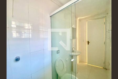 Banheiro de casa à venda com 4 quartos, 200m² em Vila Oratório, São Paulo