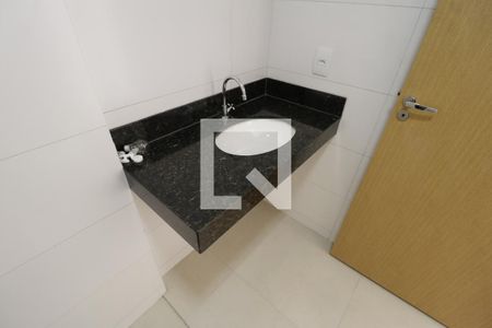 Banheiro  de apartamento para alugar com 1 quarto, 29m² em Taguatinga Norte (taguatinga), Brasília