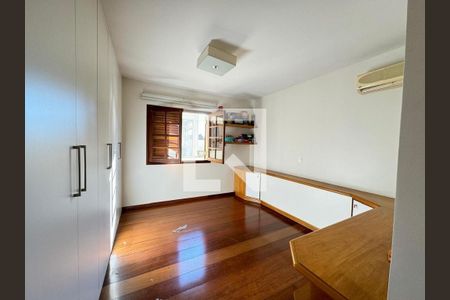 Foto 17 de casa à venda com 3 quartos, 349m² em Jardim da Gloria, São Paulo