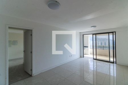 Sala de apartamento à venda com 3 quartos, 130m² em Barra da Tijuca, Rio de Janeiro