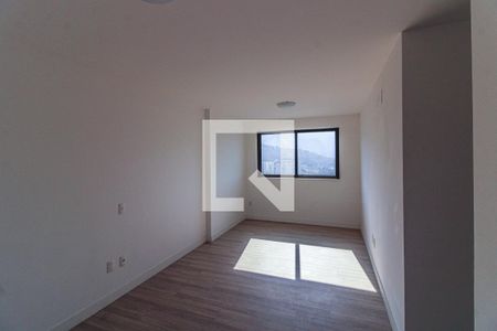 Suíte  de apartamento à venda com 3 quartos, 134m² em Barra da Tijuca, Rio de Janeiro
