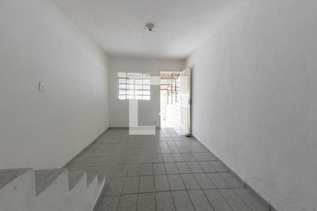 Sala de casa de condomínio para alugar com 2 quartos, 60m² em Vila Uniao (zona Leste), São Paulo