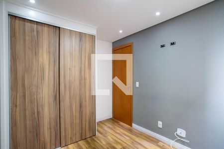 Quarto 1 de apartamento para alugar com 2 quartos, 44m² em Jardim Nova Cidade, Guarulhos