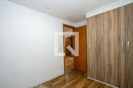 Quarto 2 de apartamento para alugar com 2 quartos, 44m² em Jardim Nova Cidade, Guarulhos