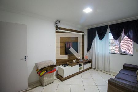 Sala de casa de condomínio à venda com 2 quartos, 109m² em Itaquera, São Paulo