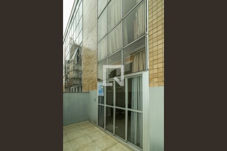 Área privada descoberta de kitnet/studio para alugar com 1 quarto, 56m² em São Geraldo, Porto Alegre