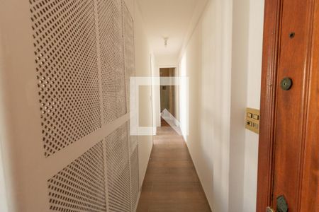 Corredor de apartamento para alugar com 3 quartos, 120m² em Vila Isabel, Rio de Janeiro