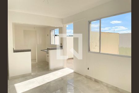 Sala/Cozinha de apartamento à venda com 3 quartos, 75m² em Europa, Contagem