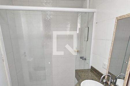 Banheiro suíte de casa de condomínio para alugar com 3 quartos, 180m² em Fazendinha, Curitiba