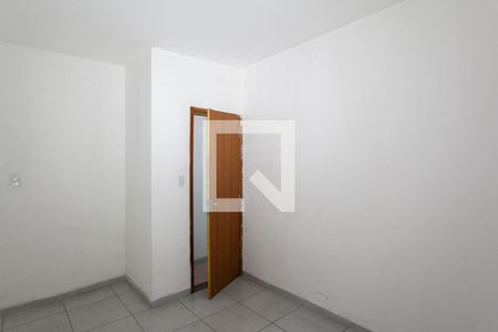 Quarto 1 de casa para alugar com 2 quartos, 45m² em Parque São Pedro, Belo Horizonte