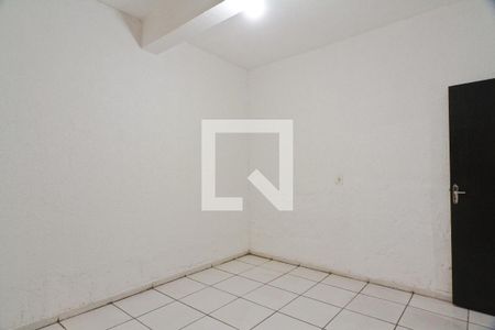 Sala de casa para alugar com 2 quartos, 60m² em Parque Peruche, São Paulo