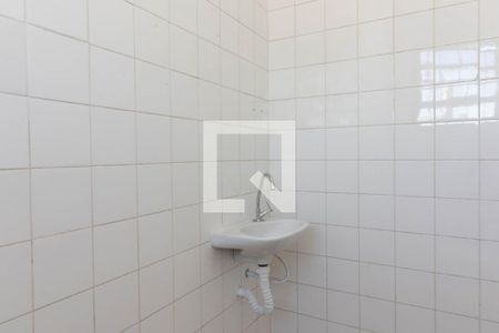 Banheiro de kitnet/studio para alugar com 1 quarto, 41m² em Penha de França, São Paulo