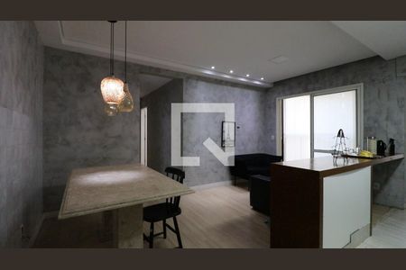 Sala de apartamento para alugar com 2 quartos, 76m² em Jardim Tupanci, Barueri