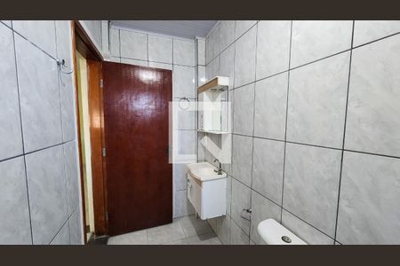 Banheiro  de casa para alugar com 1 quarto, 25m² em Residencial São Victor, Várzea Paulista