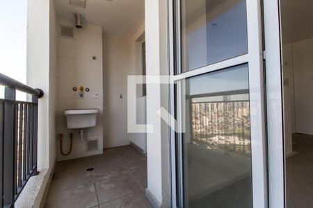 Varanda de apartamento à venda com 2 quartos, 55m² em Jardim Tupanci, Barueri